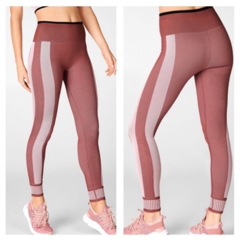 Fabletics Mesa Rose High-Waisted Seamless
Colorblock Legging Size Womens M